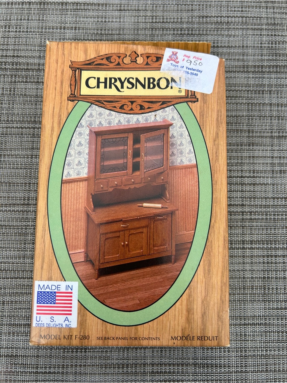 Vintage Chrysnbon F-280 Kitchen Cabinet Dollhouse Miniature Kit 1:12